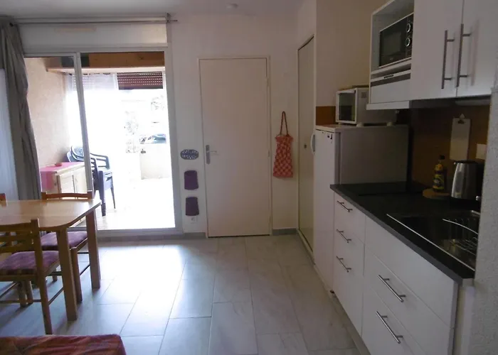 T2 Climatise Avec Piscine, Parking Prive, Proche Port Et Commerces, Ideal 4-5 Pers. - Fr-1-796-9 *